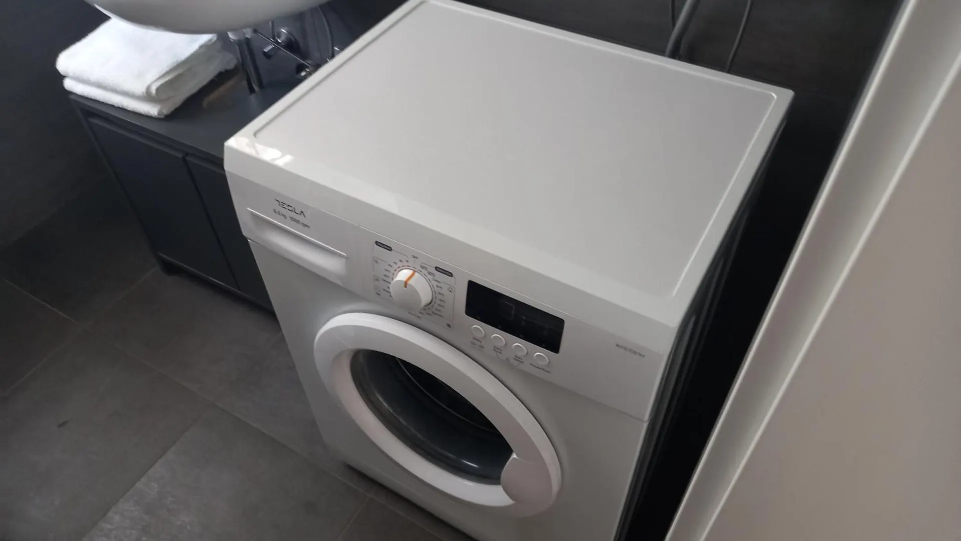 פאז'אנה Apartments Laura