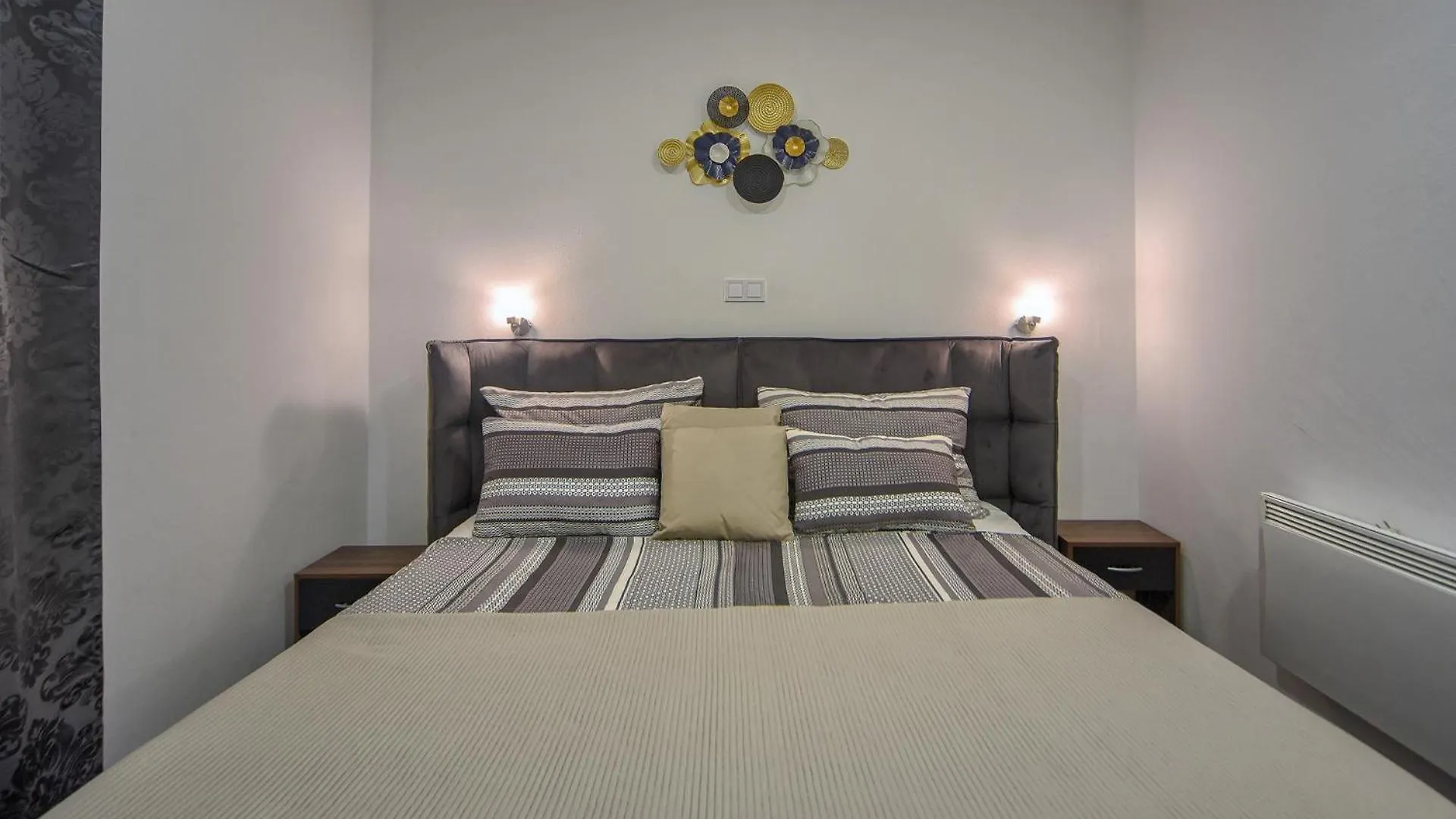 פאז'אנה Apartments Laura